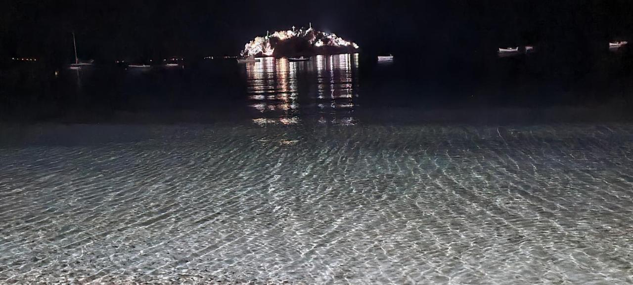 Πέτρα, Ελιά Και Λεβάντα Vila Tolón Exterior foto
